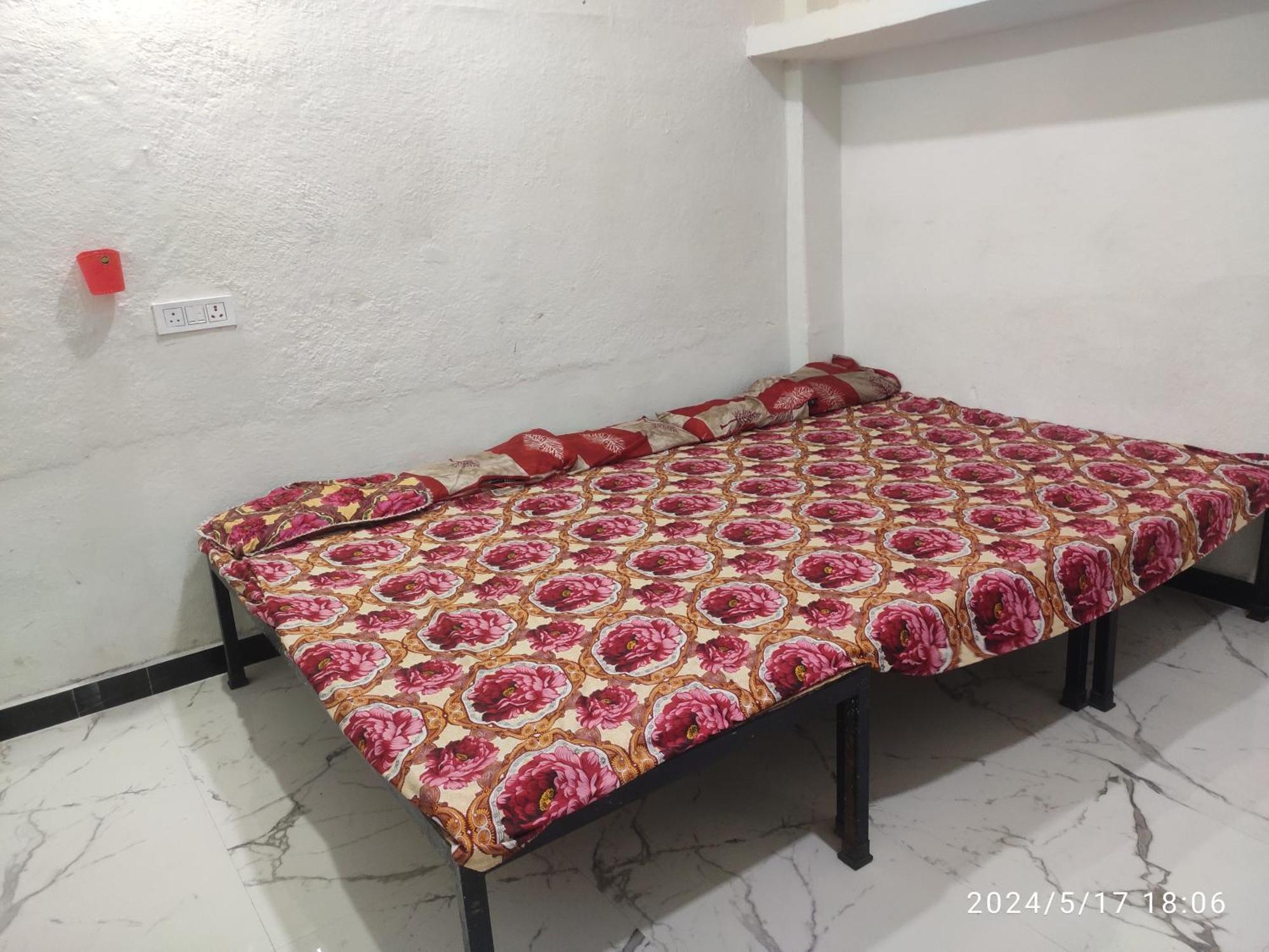 Kuber Bhandari Guest House And Hotel Sehore エクステリア 写真